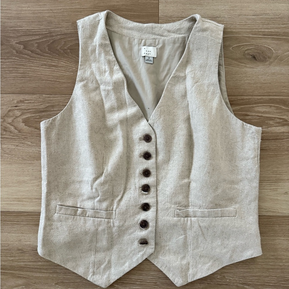 A NEW DAY Light Tan Vest Small